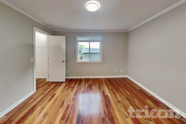 Foto del edificio - 433 1st St NW