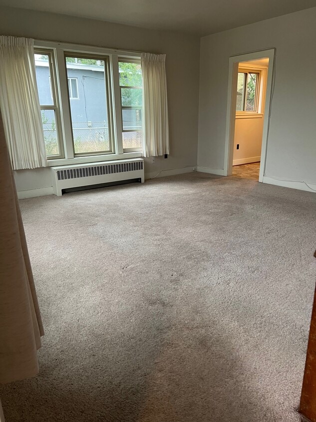 Living Room - 3413 Urban St