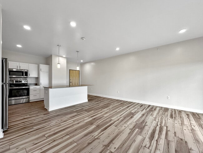 Building Photo - Stratford Pointe