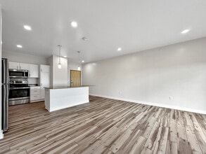 Building Photo - Stratford Pointe