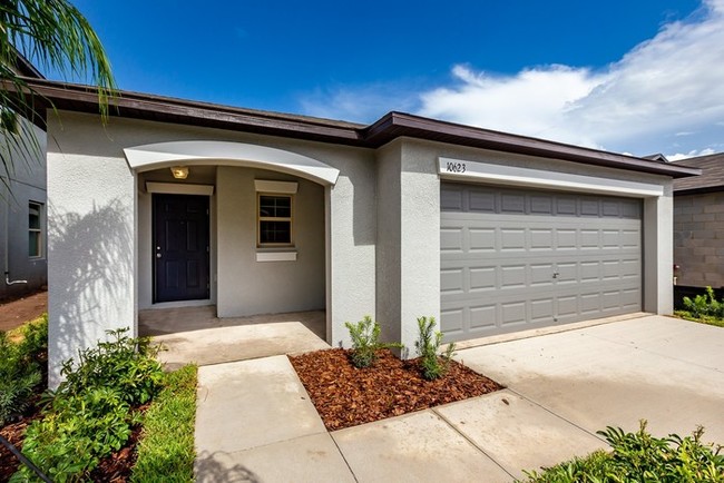 Building Photo - 10623 Gibsonton Dr