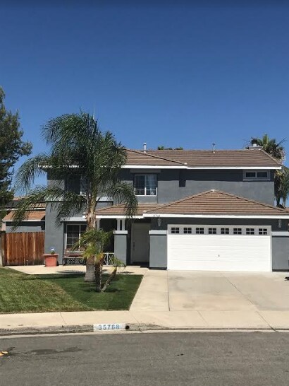 Primary Photo - 4 Bedroom Pool Home for Rent in Wildomar