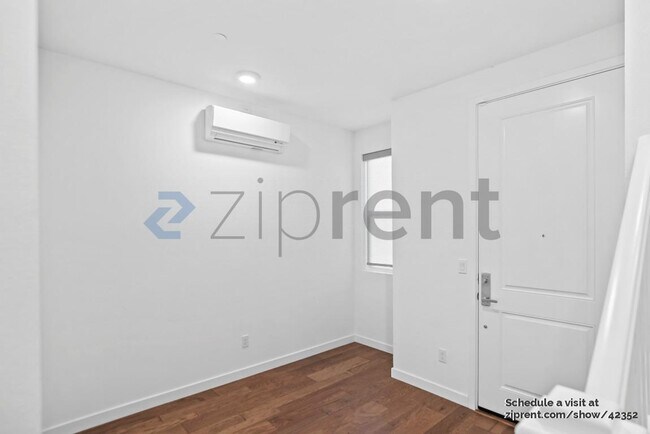 Building Photo - 5876 Cadence Ave