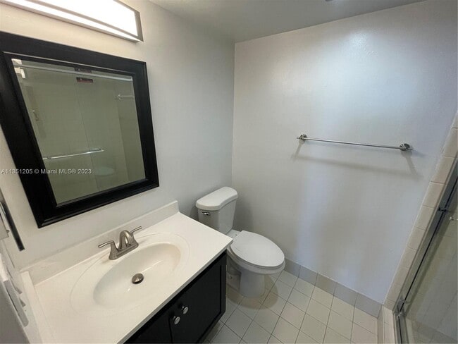 Building Photo - 20515 E Country Club Dr
