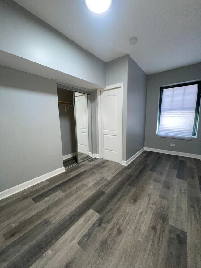 Foto del edificio - 2751 W 22nd Pl