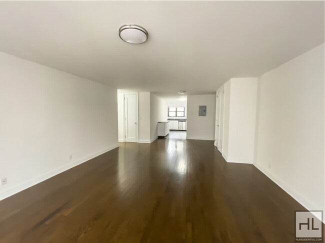 Building Photo - East 89 Street