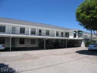Building Photo - 4622 SW 12th Pl