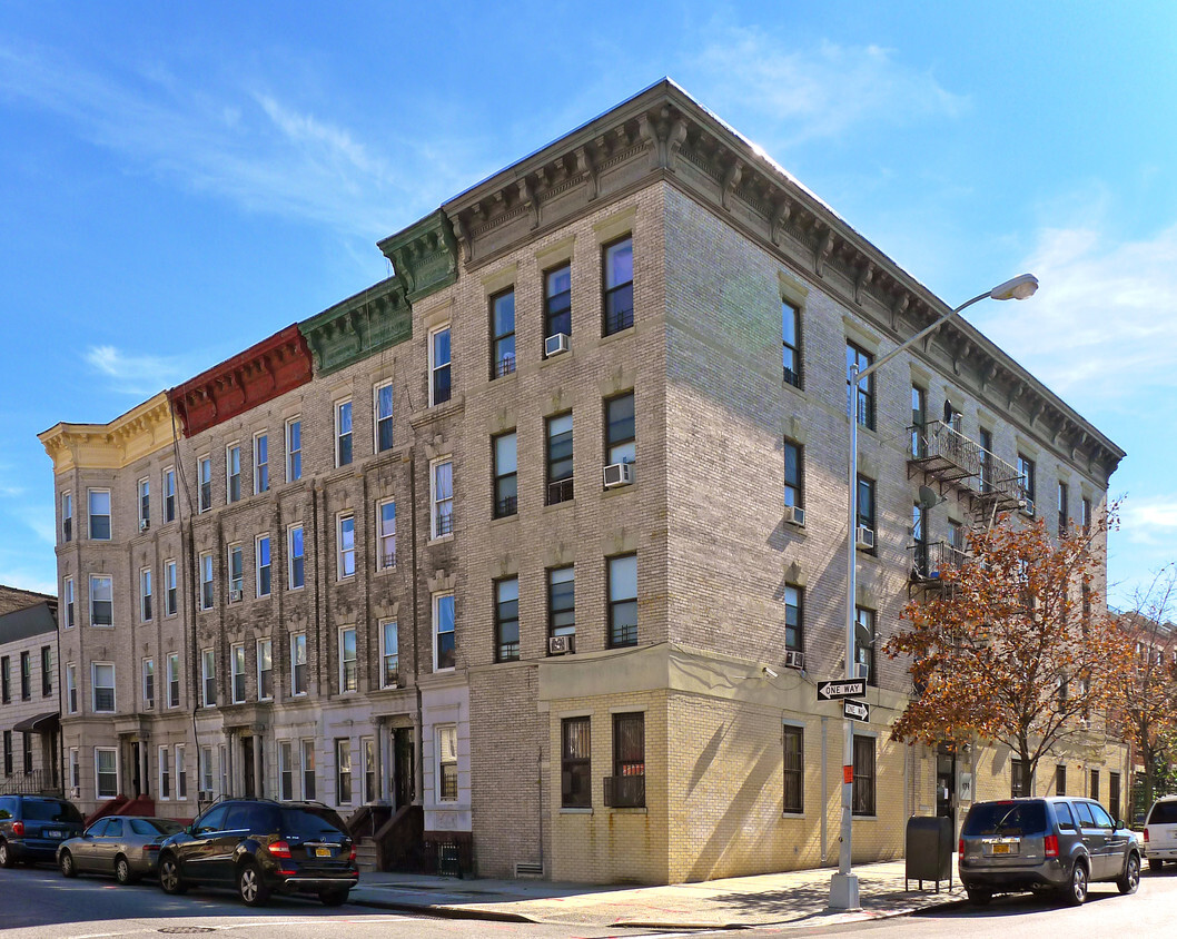Primary Photo - 179 Saratoga Ave
