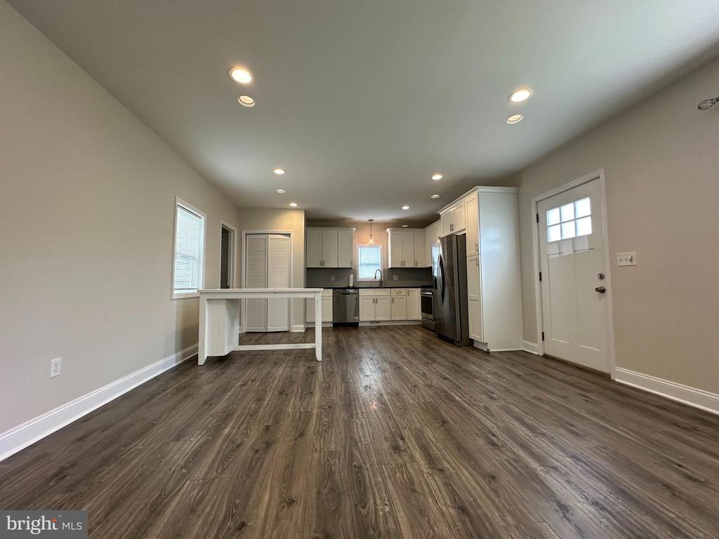 Foto principal - 2959 Quakerbridge Rd