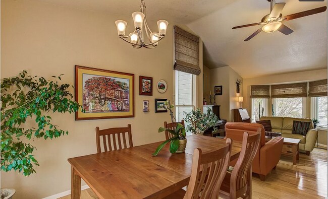 Building Photo - LOVELY 4 Bed 2 Bath Single Family Home in ...