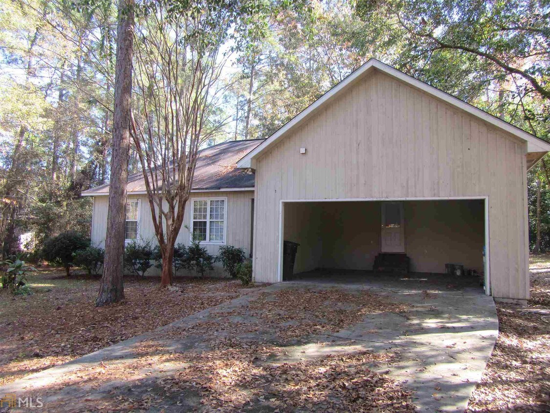 Primary Photo - 413 Wilburn Cir