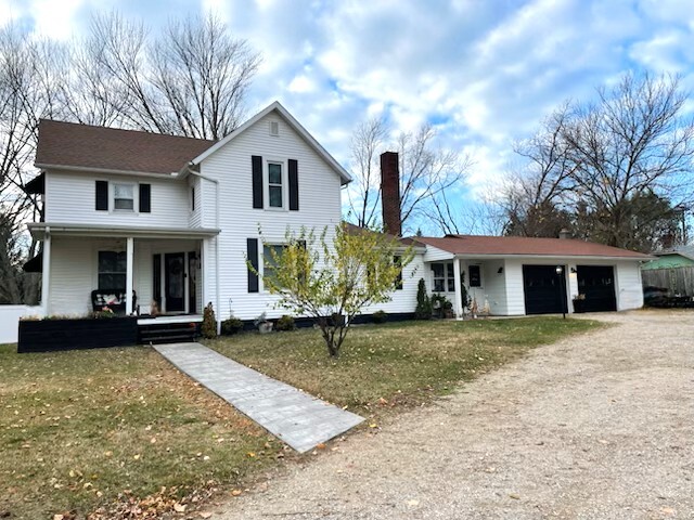 Light & Bright Two Story with Attached Garage and Breezeway - 2878 Kimmel St