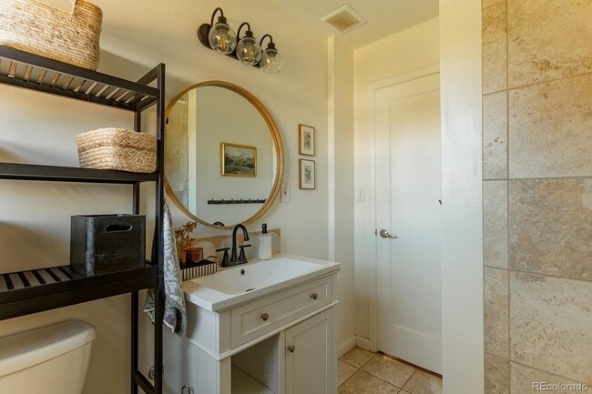 Building Photo - 4801 E Missouri Ave