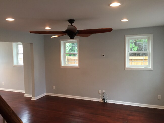 Building Photo - 262 Ridge Ave