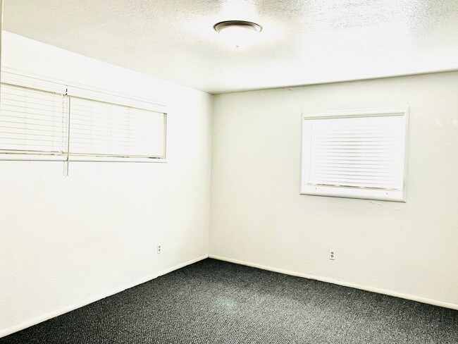 Foto del edificio - Twain Harte Apartment! New Paint/New Floor...