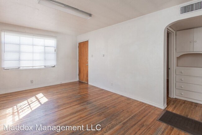 Foto del edificio - 1119 Coal Ave SW