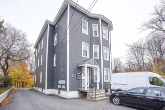 Building Photo - 1012-12 River St