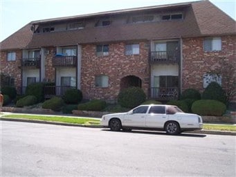 Primary Photo - Ash Street Apartments