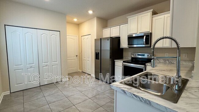 Foto del edificio - 7734 Legacy Trl