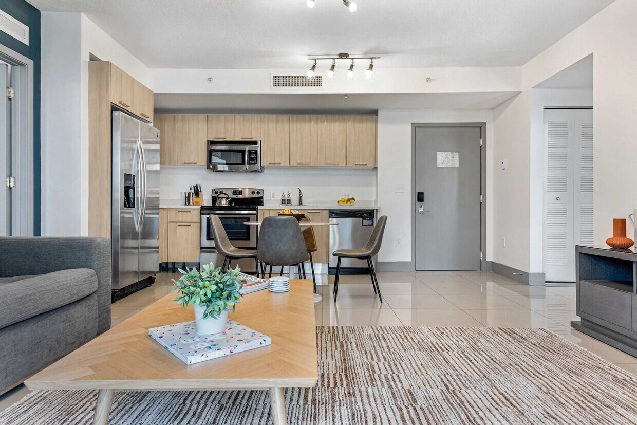 Foto principal - 1700 SW 2nd Ave