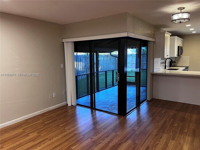 Foto del edificio - 6917 SW 127th Ct