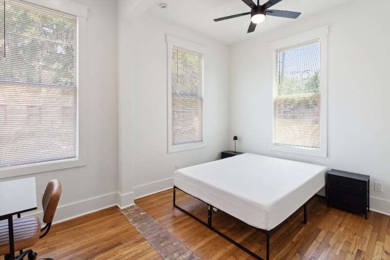 Foto principal - 1133 E Henry St
