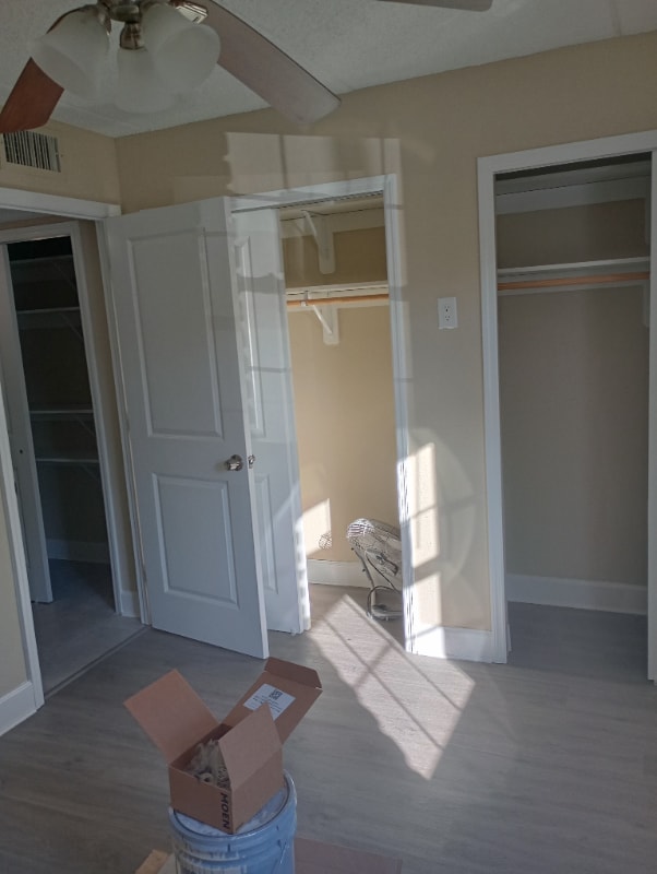 Building Photo - 1245 84th Ave N