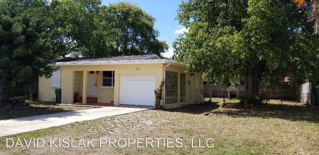 Foto del edificio - 3 br, 1 bath House - 3074 Dolan Rd