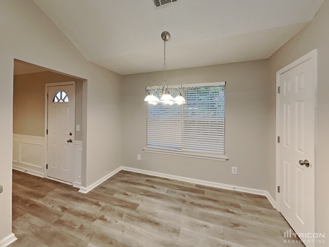 Building Photo - 4615 Derby Loop