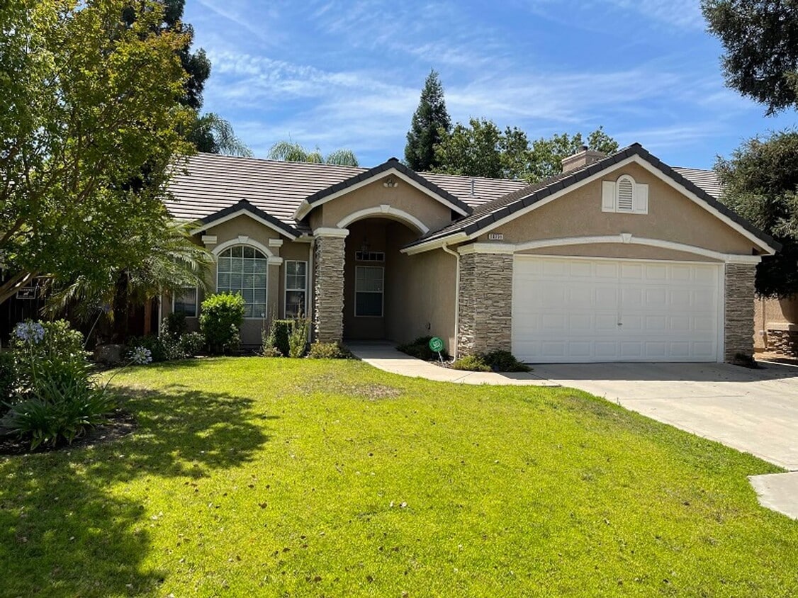 10231 N. Whitney Ave. (Behymer & Maple) House Rental in Fresno, CA