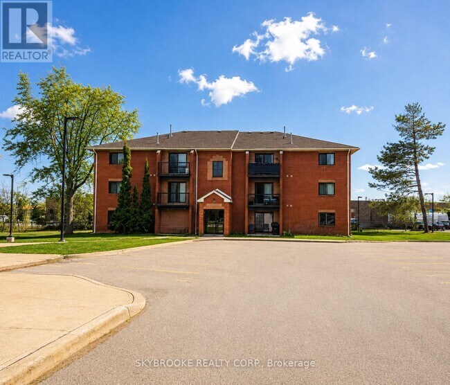 Photo du bâtiment - 171 Edgehill Dr