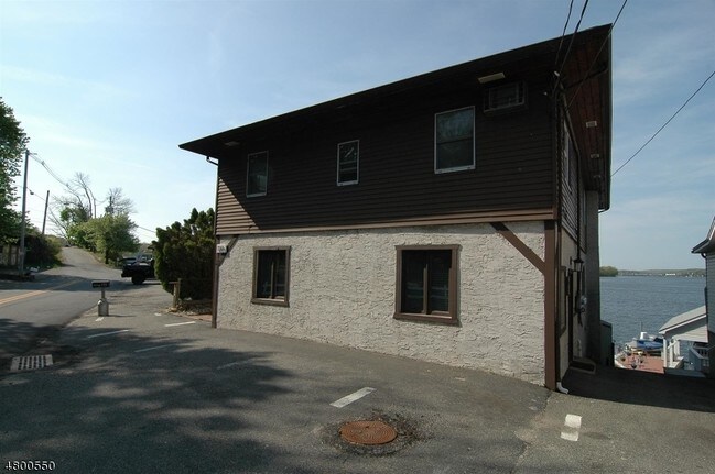 Foto del edificio - 133 Nolans Point Rd