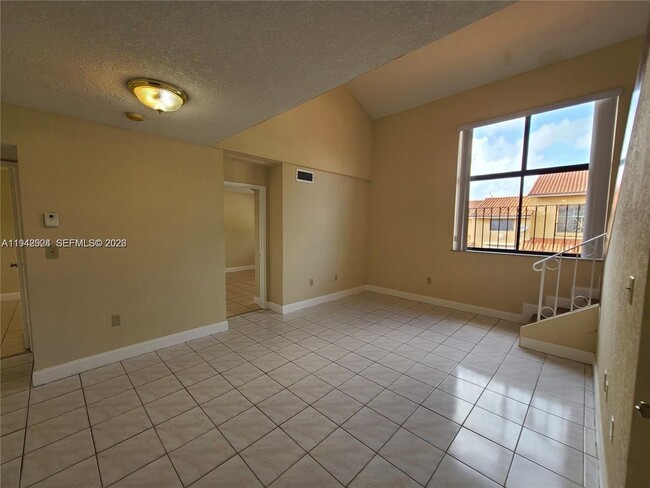 Foto del edificio - 2710 W 60th Pl