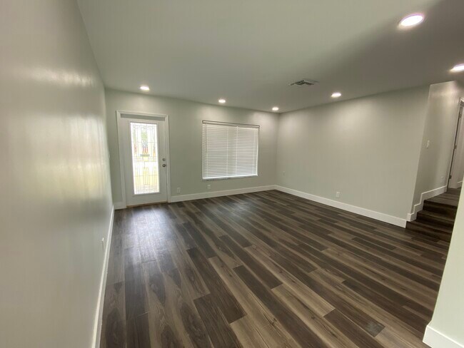 Building Photo - 4390 SW 23rd St