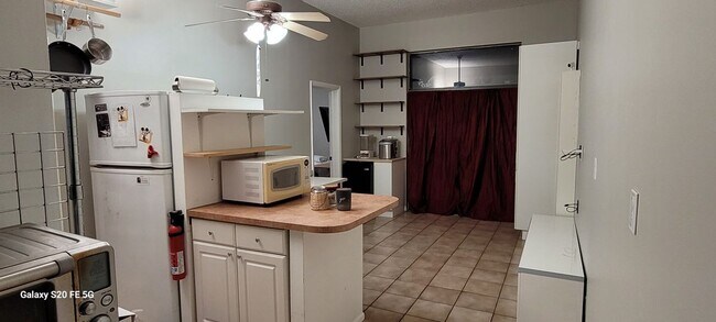 Foto del edificio - 2315 SW 81st Ave