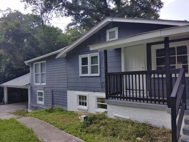 Foto del edificio - 418 Holly Dr SE