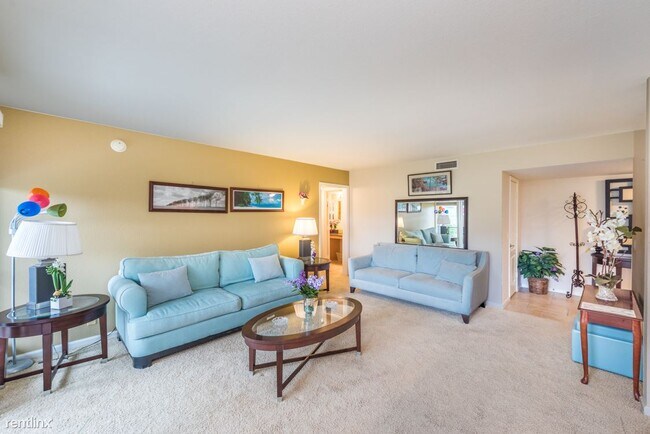 Foto del edificio - 1 br, 1 bath  - 2879 Geary Pl Unit 2813