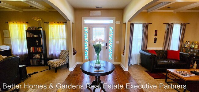 Foto del edificio - 4 br, 3.5 bath House - 1117 McCoy's Creek Dr.
