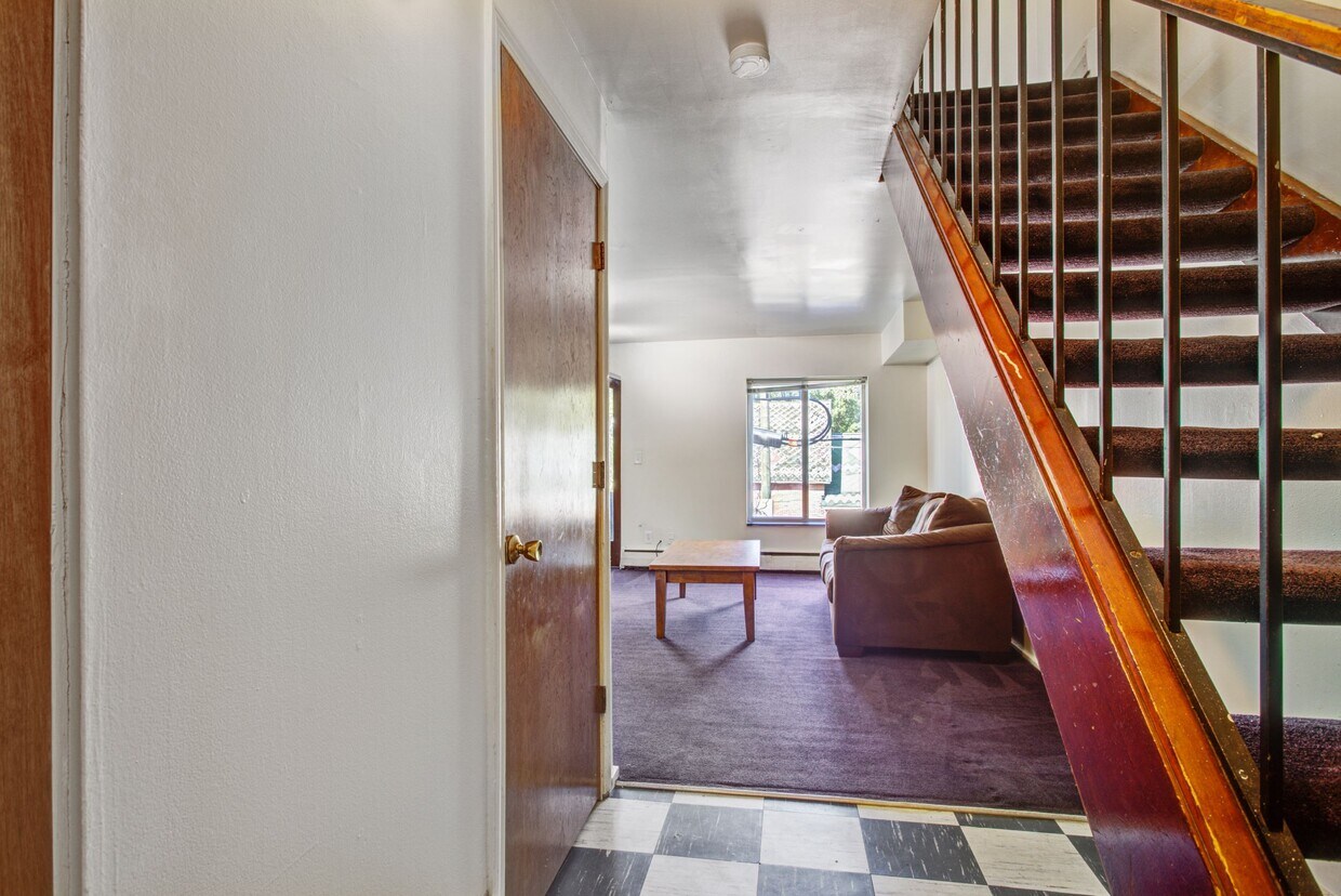 Building Photo - The Chalet