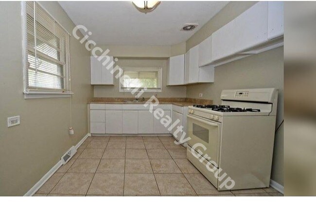 Building Photo - 16440 Winchester Ave