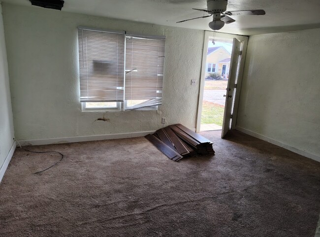 Foto del edificio - 208 Elm St