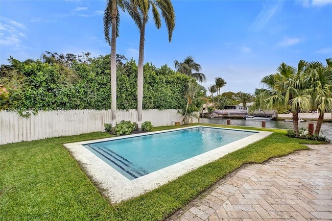 Foto del edificio - 12478 N Bayshore Dr