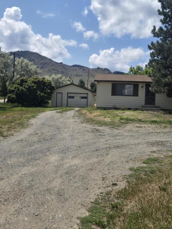 Foto principal - 7020 Green Meadow Dr