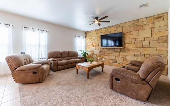 Foto del edificio - 290 Northern Flicker St