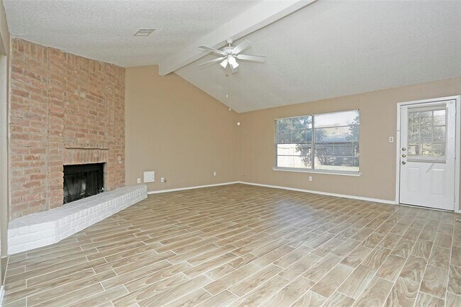 Building Photo - 919 Cascade Creek Dr