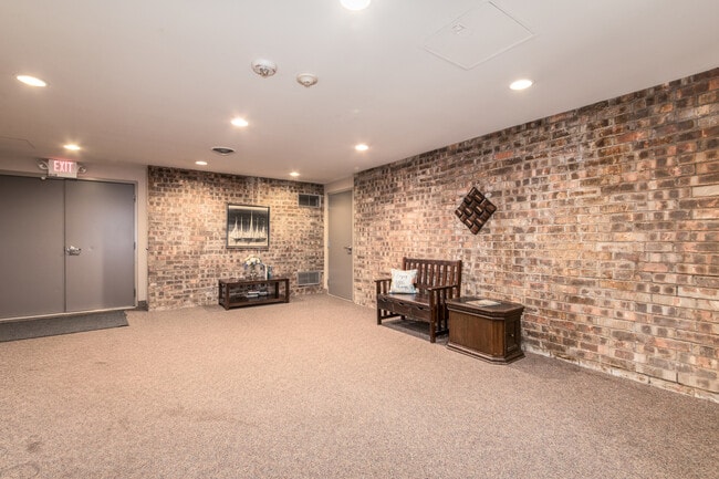 Foto del edificio - 430 Walnut Creek Rd