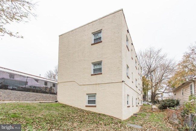 Building Photo - 512 Prospect Ave