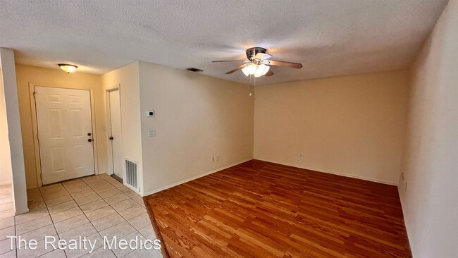 Building Photo - 2 br, 2 bath House - 4528 Oak Forest Ct