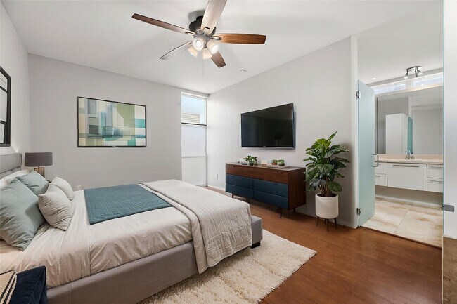 Foto del edificio - 1107 W 17th St