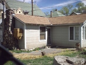 Building Photo - 522 S 4th St